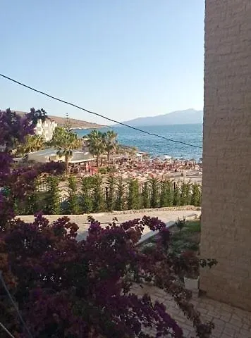 Waterfront 2 Horizon