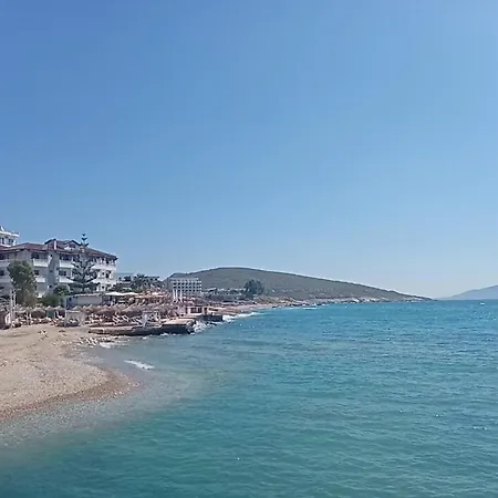 Waterfront 2 Horizon