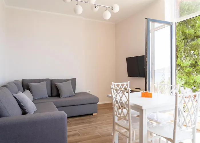 Waterfront 2 Horizon * Saranda